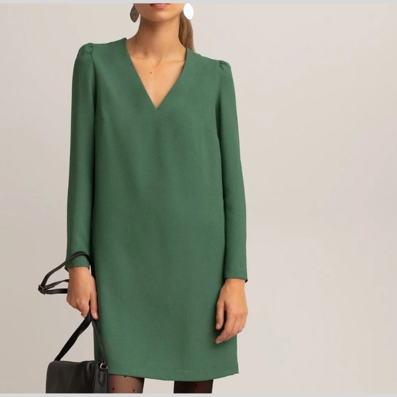 http://tianascloset.com/wp-content/uploads/2023/10/Shayla-V-neck-tunic-dress-5.jpg