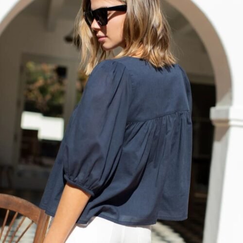 Isla puffed sleeve top free PDF sewing pattern