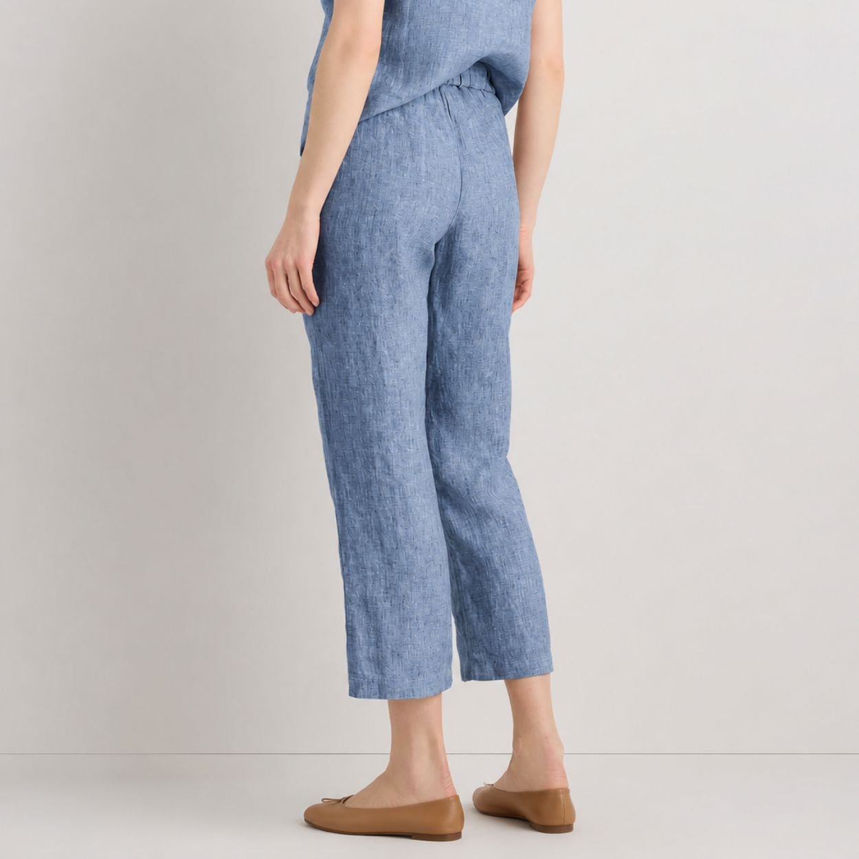 Muriel Elastic Waist Tapered Crop Pants - Image 5