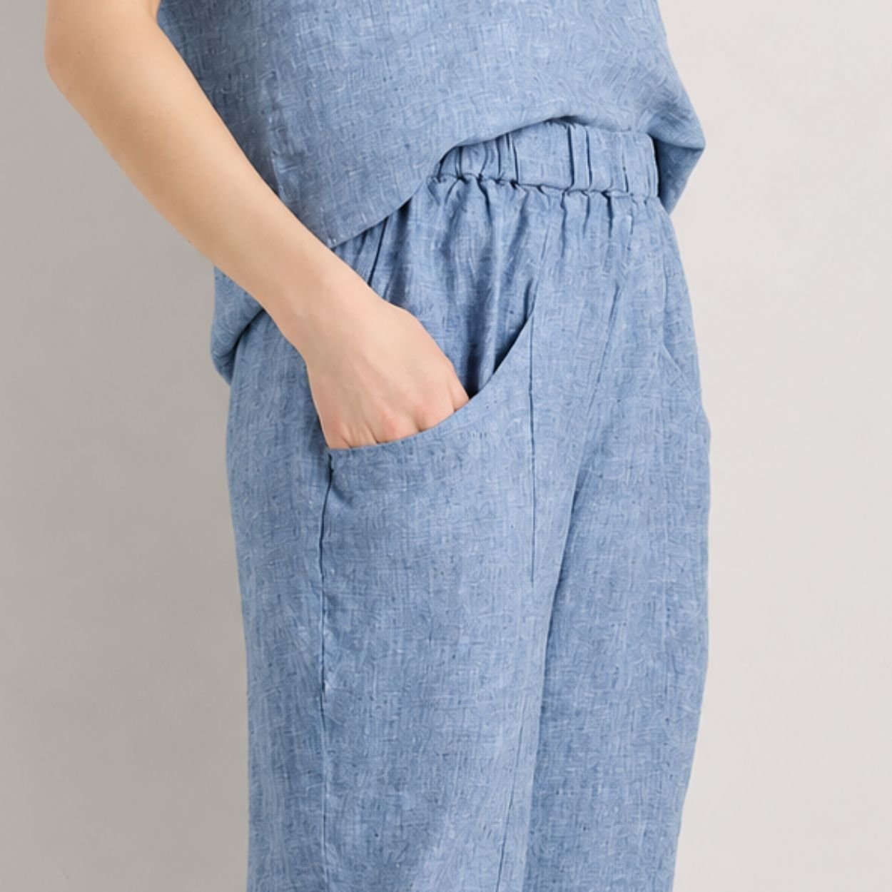 Muriel Elastic Waist Tapered Crop Pants - Image 6